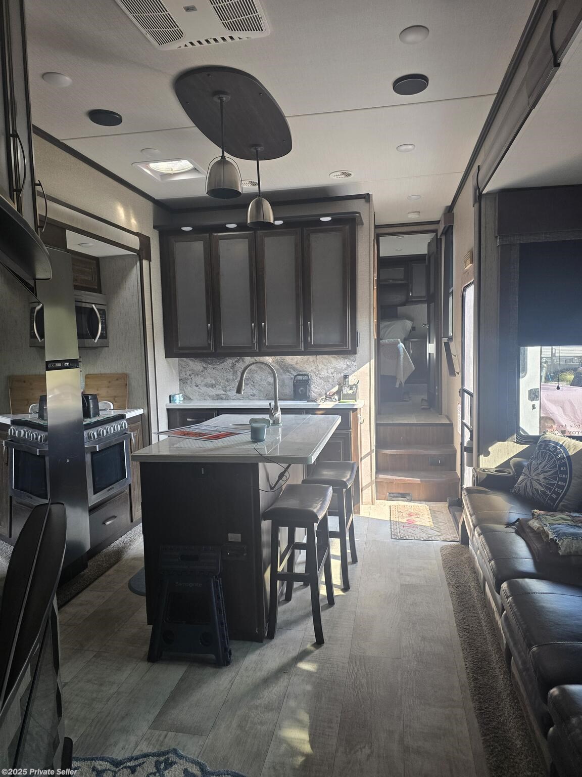 Contact us now about this 2019 Grand Design Momentum 351 M! 2019 Momentum 351 M by Grand Design from For Sale By Owner in Painesville, Ohio