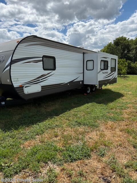 Email now about this 2017 Forest River Wildwood 27RKSS! Used 2017 Forest River Wildwood 27RKSS available in Lexington, Kentucky