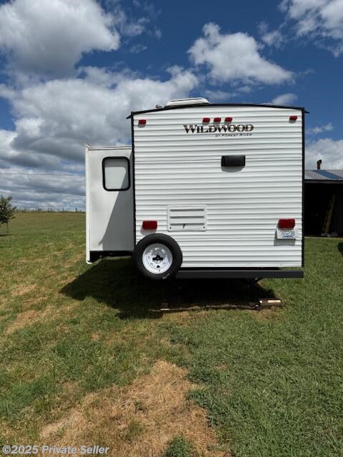 Contact us now about this 2017 Forest River Wildwood 27RKSS! 2017 Wildwood 27RKSS by Forest River from For Sale By Owner in Lexington, Kentucky