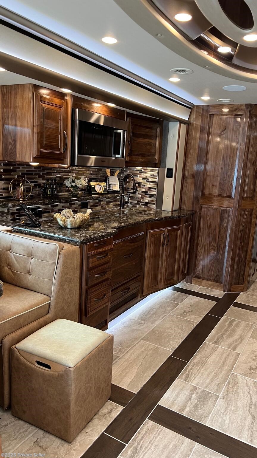 Contact us now about this 2023 Foretravel Realm FS605 LV2! 2023 Realm FS605 LV2 by Foretravel from For Sale By Owner in Poinciana, Florida