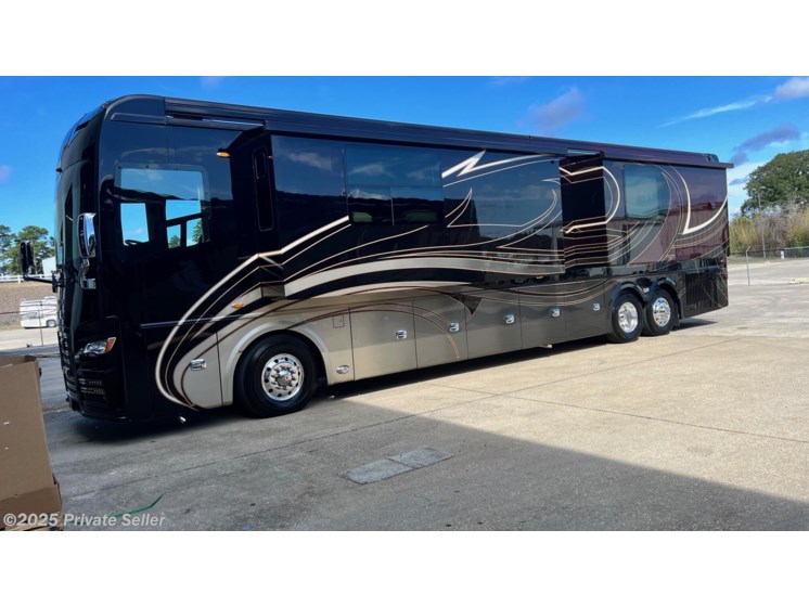 Email now about this 2023 Foretravel Realm FS605 LV2! Used 2023 Foretravel Realm FS605 LV2 available in Poinciana, Florida