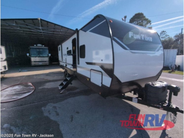 Email now about this 2026 CrossRoads Fun Time 28QB! New 2026 CrossRoads Fun Time 28QB available in Jackson, Mississippi