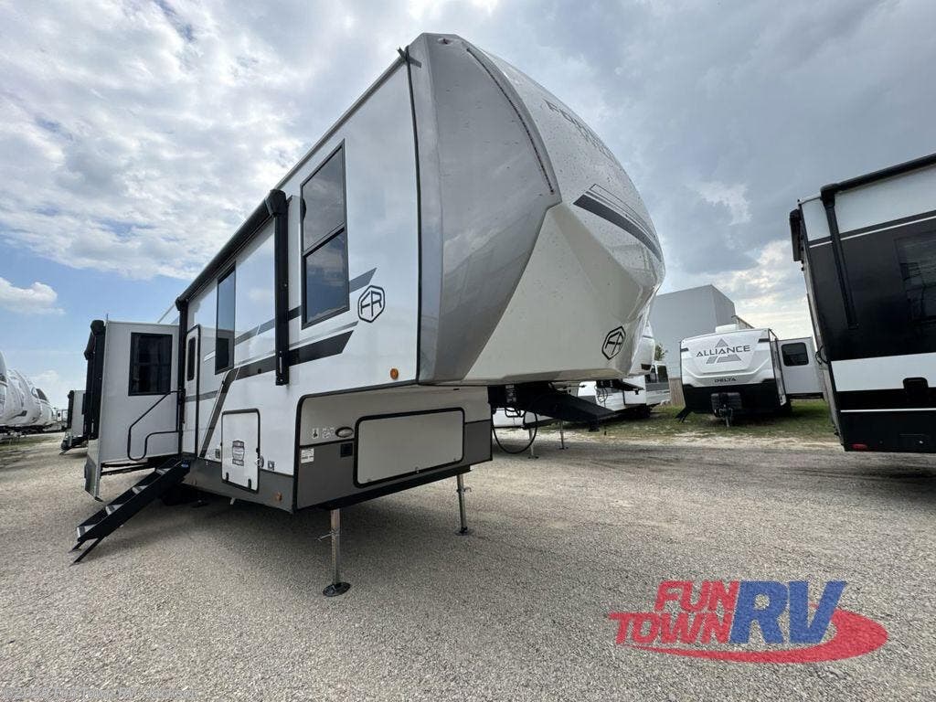 Contact us now about this 2026 Forest River Wildwood Heritage Glen 376FAM! 2026 Wildwood Heritage Glen 376FAM by Forest River from Fun Town RV - Jackson in Jackson, Mississippi