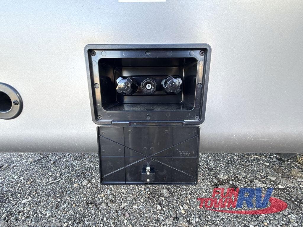 New 2026 Heartland Sundance XLT 28DB available in Jackson, Mississippi