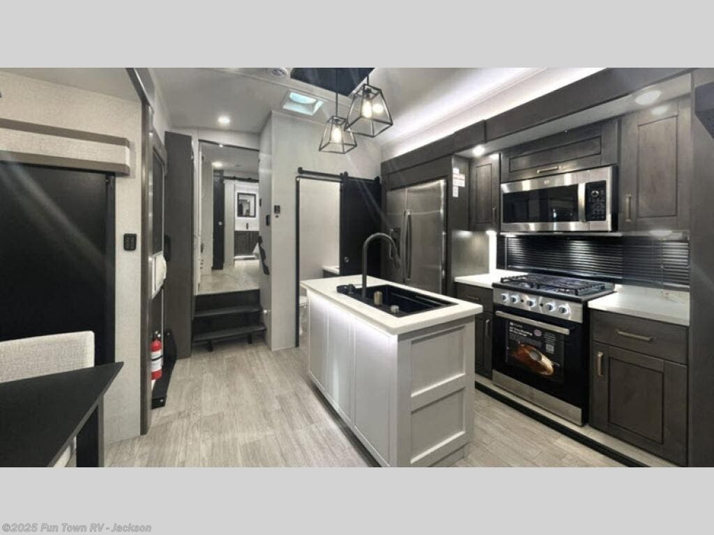 Contact us now about this 2026 Heartland Bighorn 39FL! 2026 Bighorn 39FL by Heartland from Fun Town RV - Jackson in Jackson, Mississippi