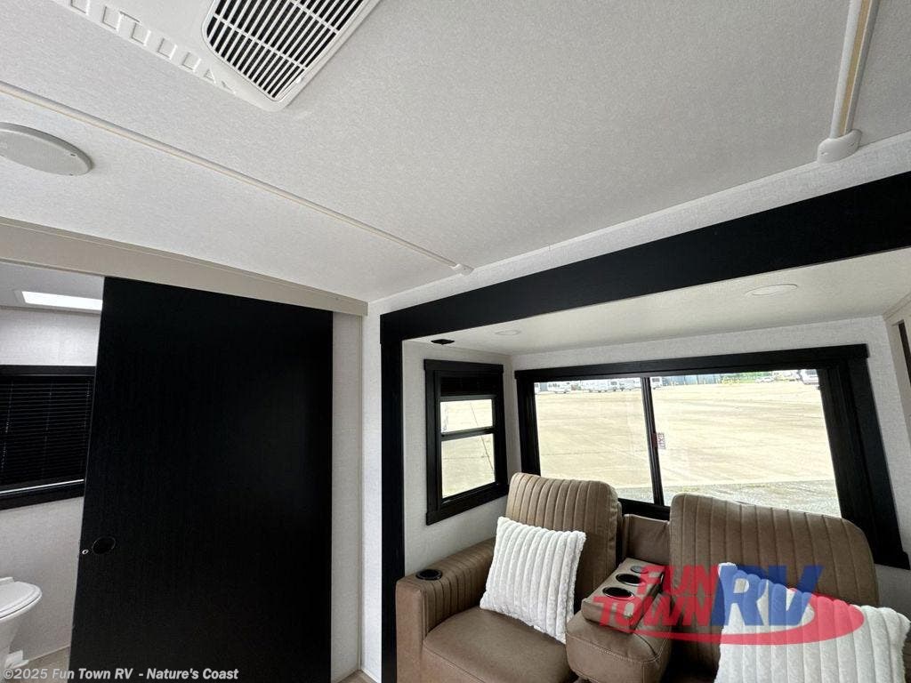 New 2025 Forest River Salem Hemisphere 265BSRB available in Crystal River, Florida