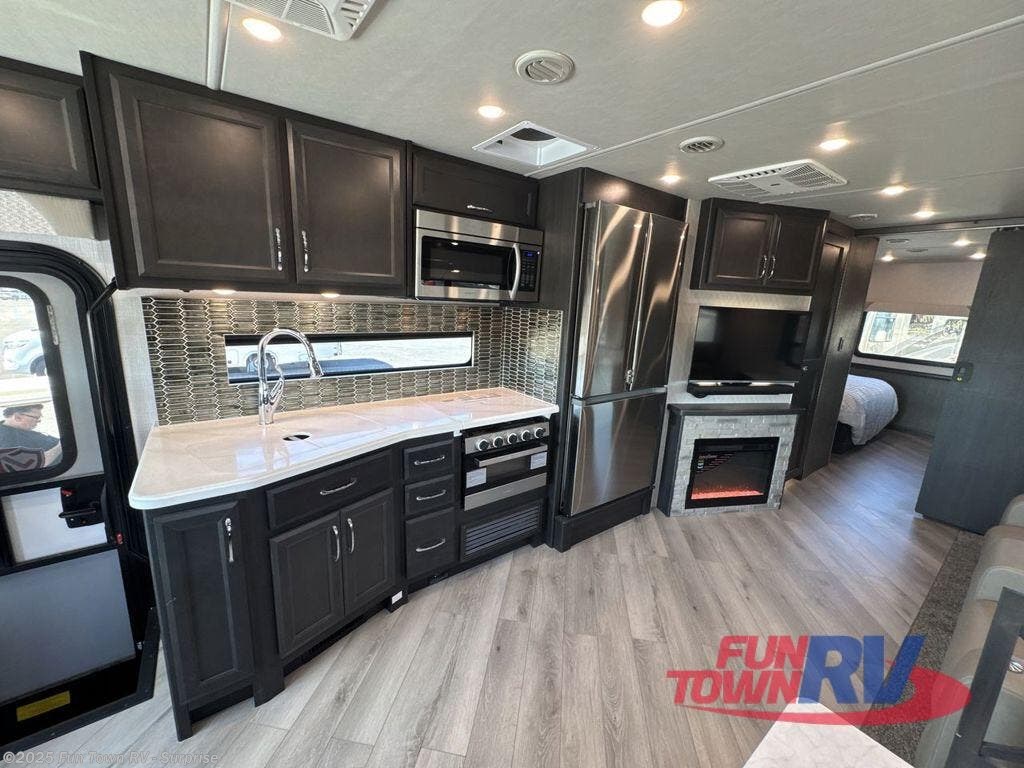 Contact us now about this 2024 Fleetwood Bounder 33C! 2024 Bounder 33C by Fleetwood from Fun Town RV - Surprise in Surprise, Arizona