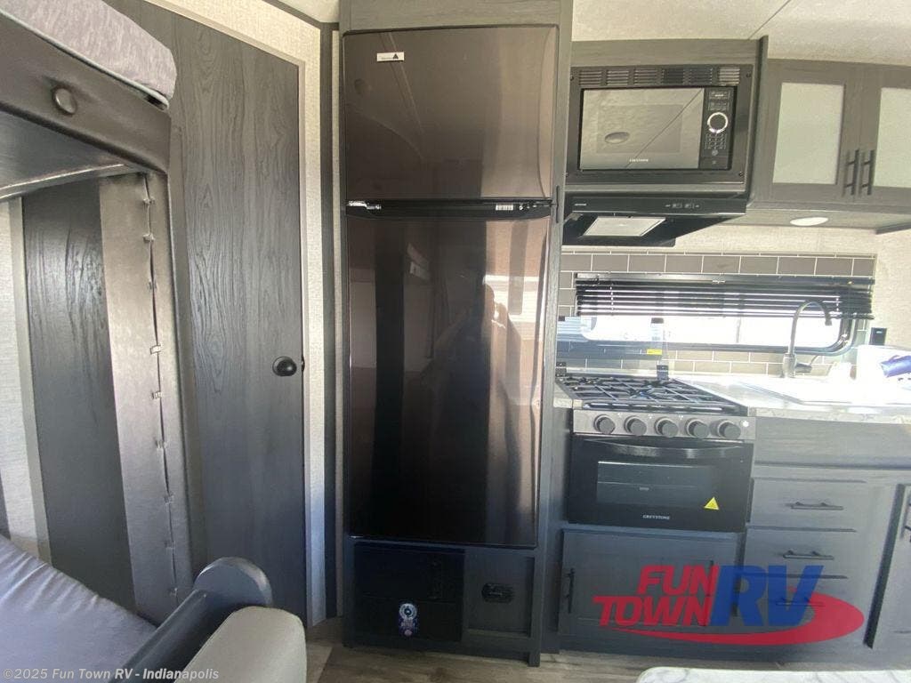 Contact us now about this 2023 Dutchmen Aspen Trail LE 25BH! 2023 Aspen Trail LE 25BH by Dutchmen from Fun Town RV - Indianapolis in EDINBURGH, Indiana
