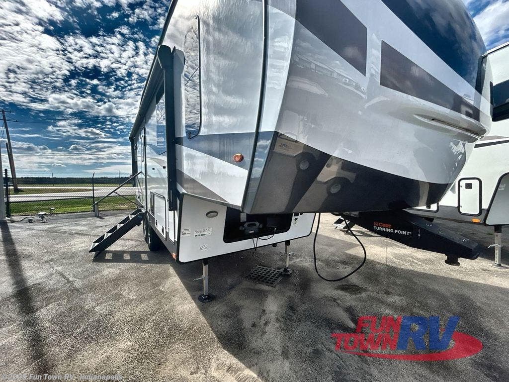 Contact us now about this 2024 Forest River Rockwood Signature 281RK! 2024 Rockwood Signature 281RK by Forest River from Fun Town RV - Indianapolis in EDINBURGH, Indiana