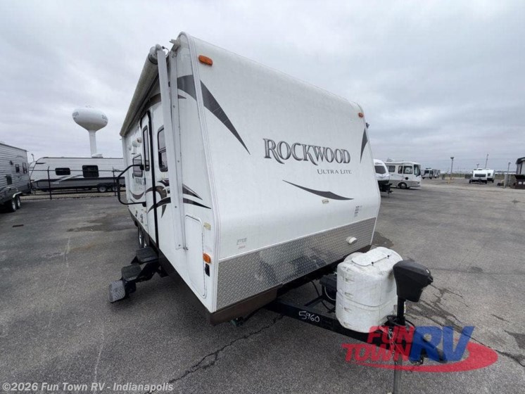 Email now about this 2014 Forest River Rockwood Mini Lite 2304! Used 2014 Forest River Rockwood Mini Lite 2304 available in EDINBURGH, Indiana