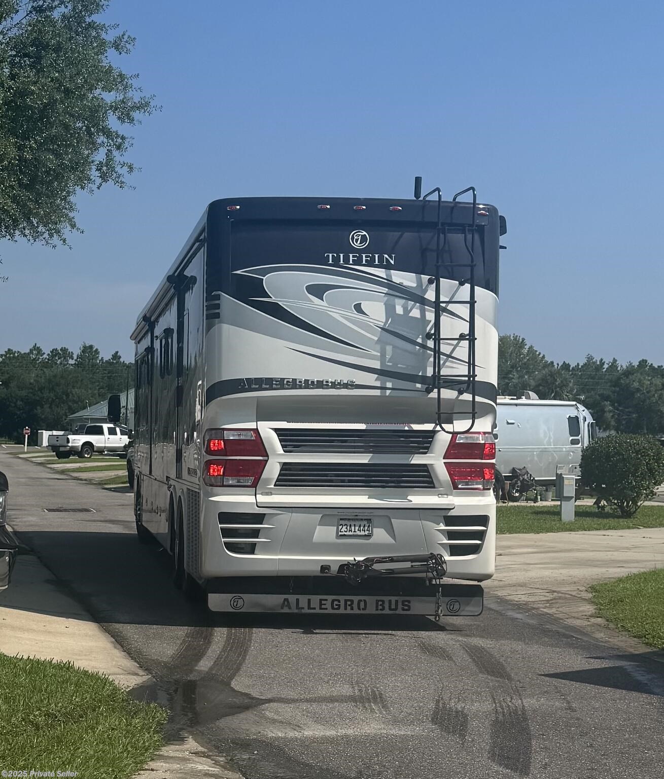 Call now about this 2015 Tiffin Allegro Bus 45UP! 2015 Tiffin Allegro Bus 45UP - Used Class A For Sale by For Sale By Owner in Andalusia, Alabama