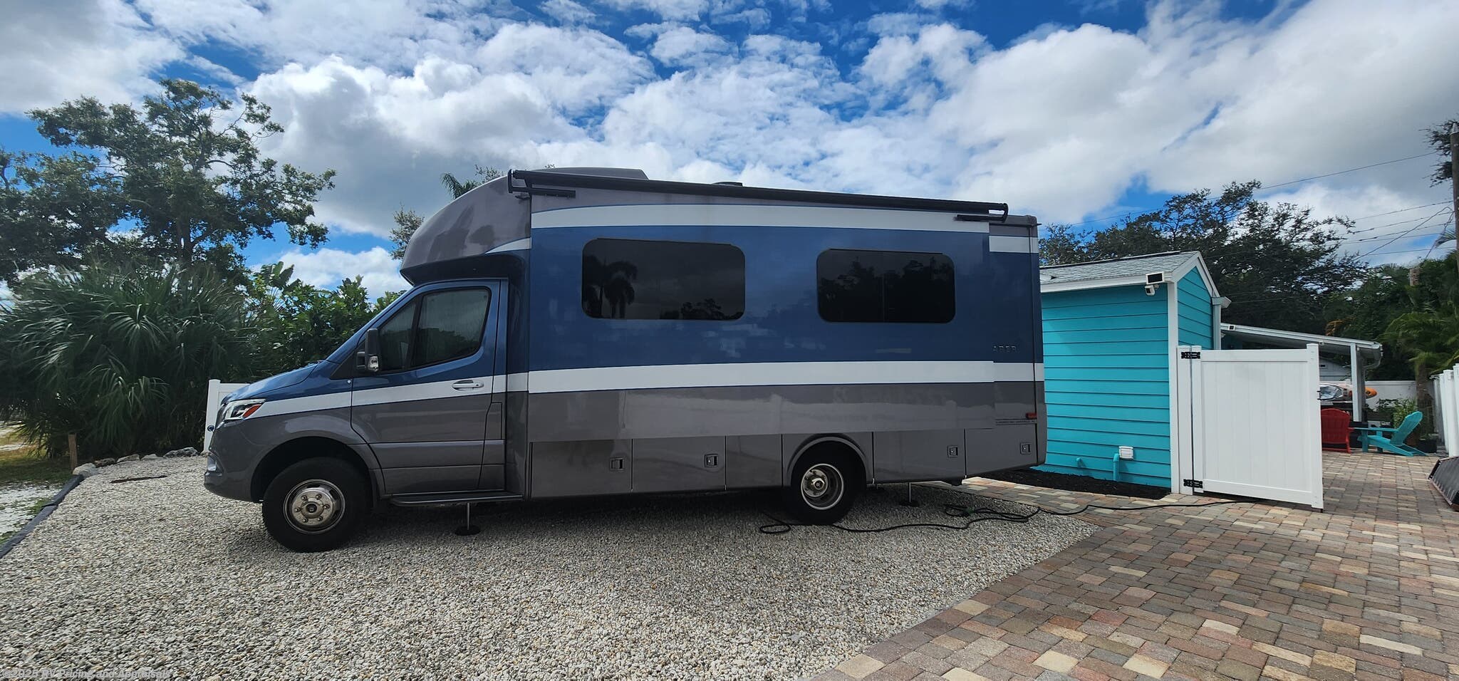 Call now about this 2021 Tiffin Wayfarer 25 RW Located in Gulfport, Florida! 2021 Tiffin Wayfarer 25 RW Located in Gulfport, Florida - Used Class C For Sale by RV Pricing and Appraisals in , Florida