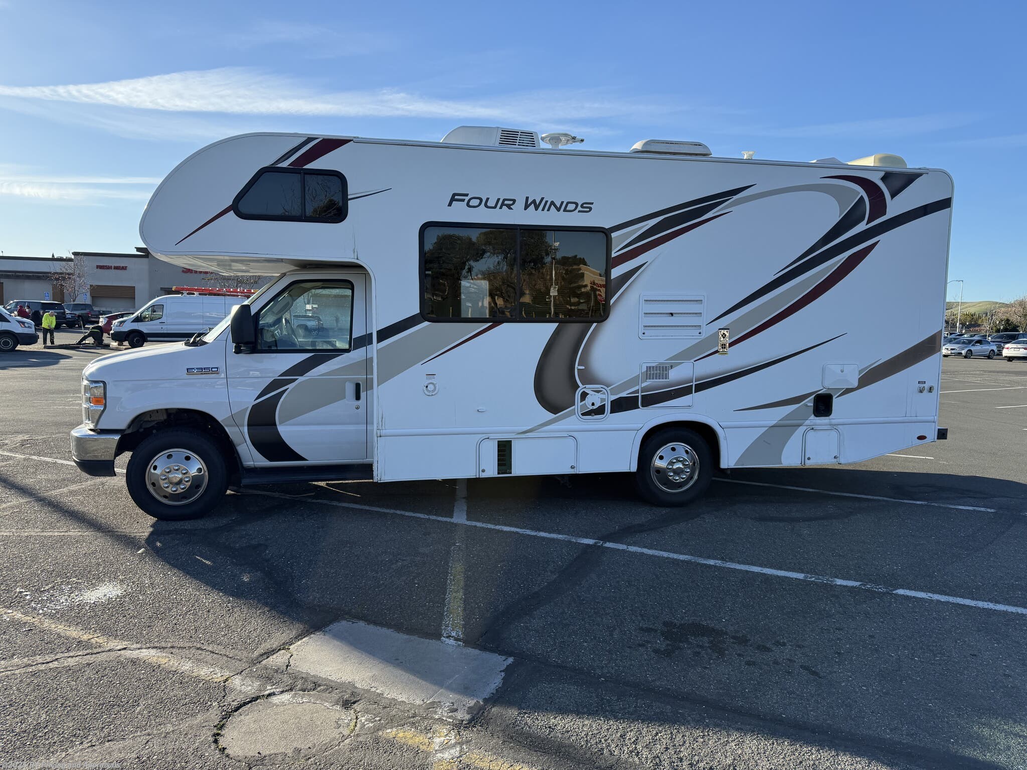 Contact us now about this 2020 Thor Motor Coach Four Winds 23U! 2020 Four Winds 23U by Thor Motor Coach from RV Pricing and Appraisals in , Florida