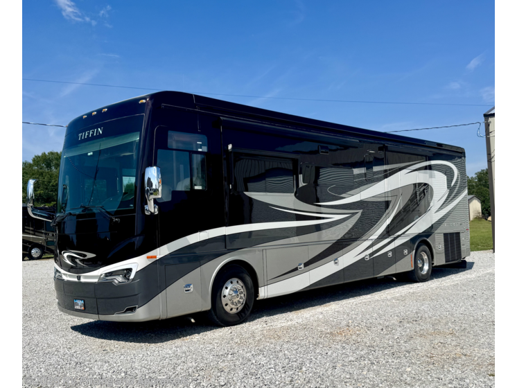 Email now about this 2020 Tiffin Allegro Bus 40IH- LOCATED IN DEVON, PA! Used 2020 Tiffin Allegro Bus 40IH- LOCATED IN DEVON, PA available in , Florida