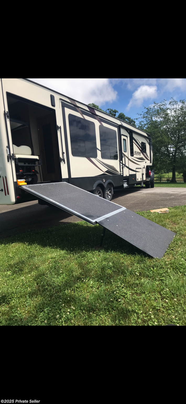 Email now about this 2017 Keystone Alpine 3901 RE Toy Hauler! Used 2017 Keystone Alpine 3901 RE Toy Hauler available in PADUCAH, Kentucky