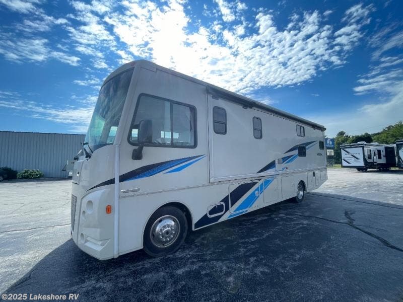 Used 2019 Winnebago Vista 31BE available in Muskegon, Michigan