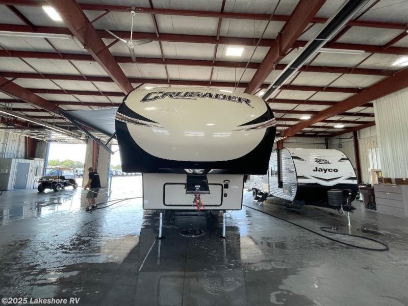 Contact us now about this 2018 Prime Time Crusader Lite 27RK! 2018 Crusader Lite 27RK by Prime Time from Lakeshore RV in Muskegon, Michigan