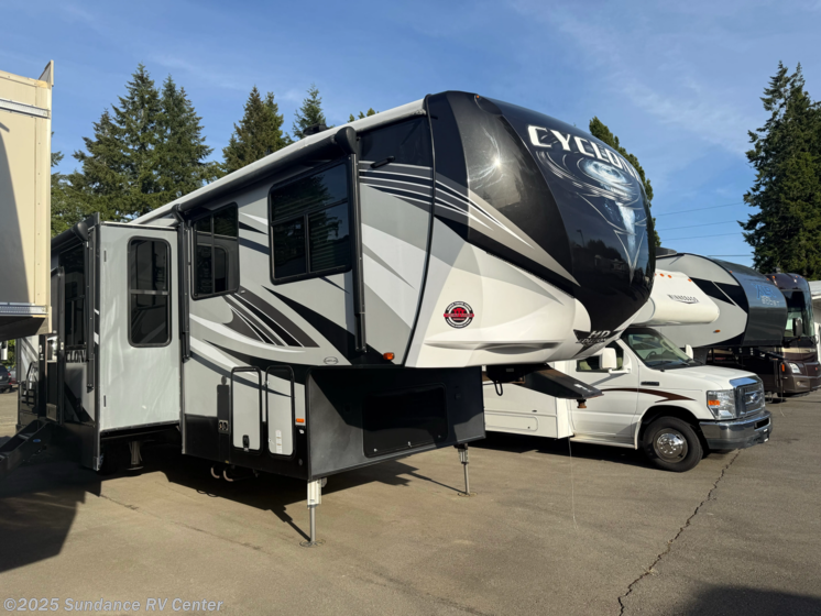 Email now about this 2018 Heartland Cyclone CY 3600! Used 2018 Heartland Cyclone CY 3600 available in Shelton, Washington