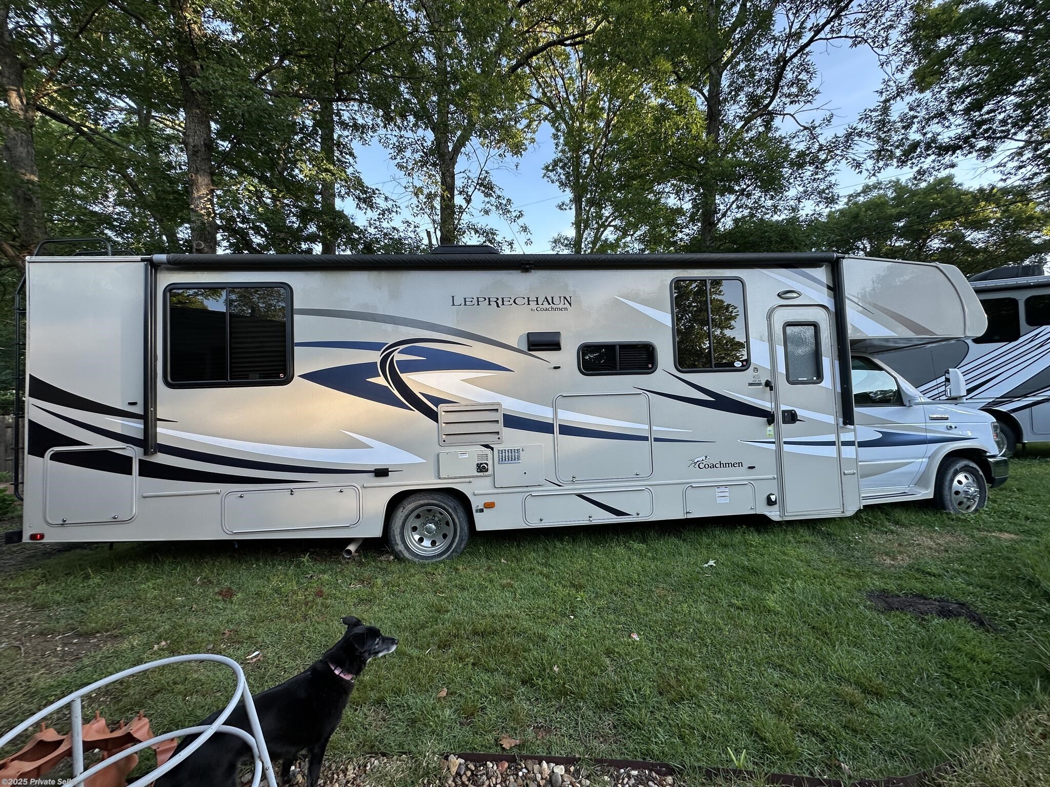 Email now about this 2015 Coachmen Leprechaun 319DS! Used 2015 Coachmen Leprechaun 319DS available in Magnolia, Arkansas