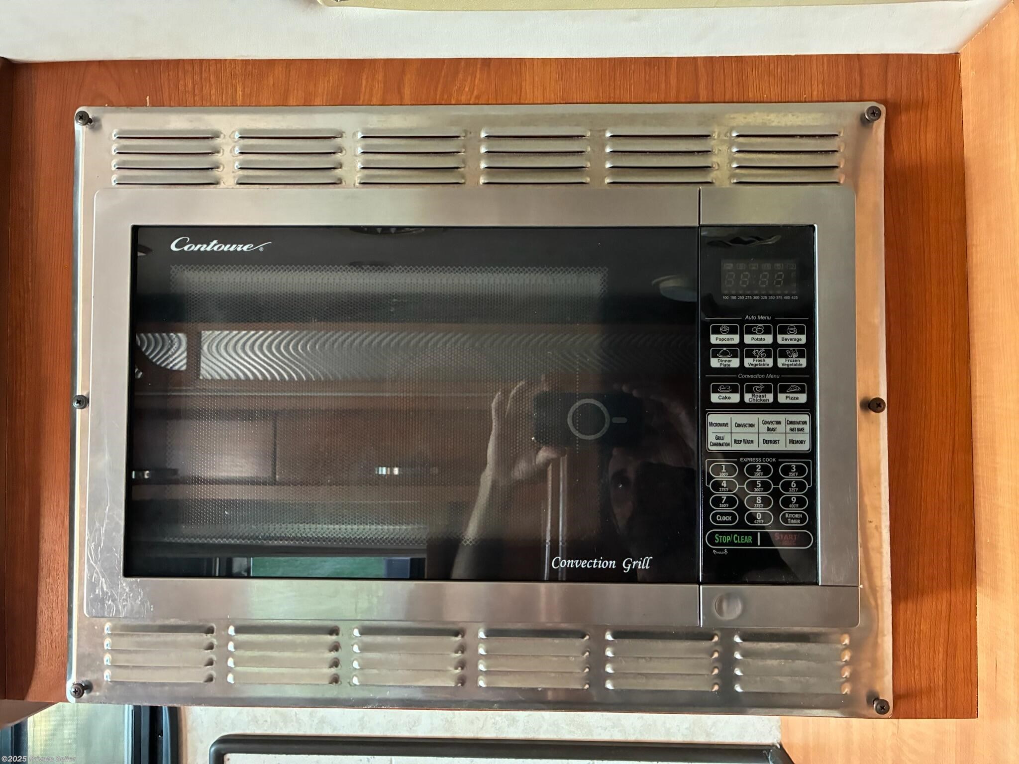 Convection Oven above Stove (Doesn't Work)