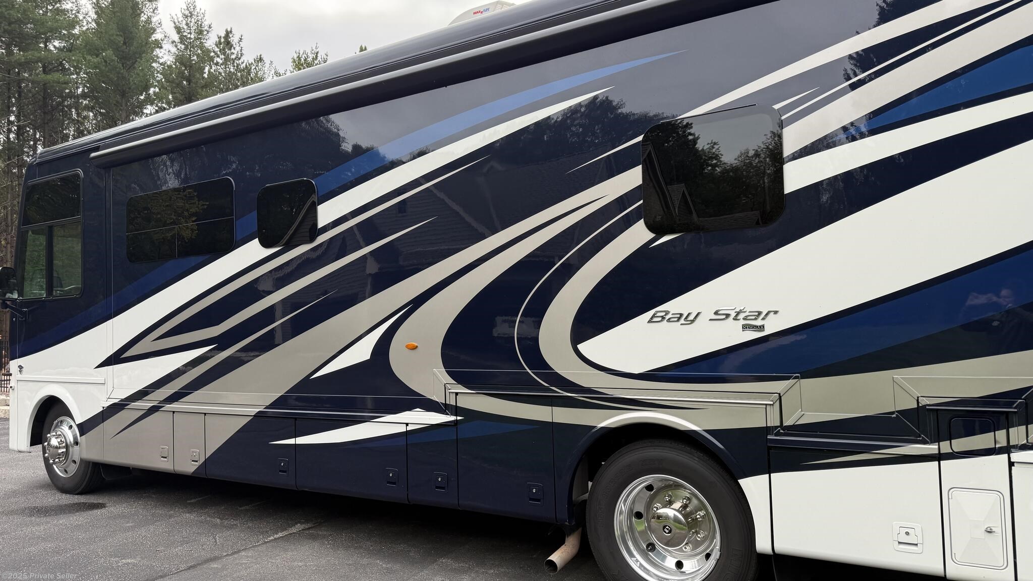 Call now about this 2023 Newmar Bay Star 3629! 2023 Newmar Bay Star 3629 - Used Class A For Sale by For Sale By Owner in Colgate, Wisconsin features Generator, Sound Bar, Power Seats, Pantry, Stereo System