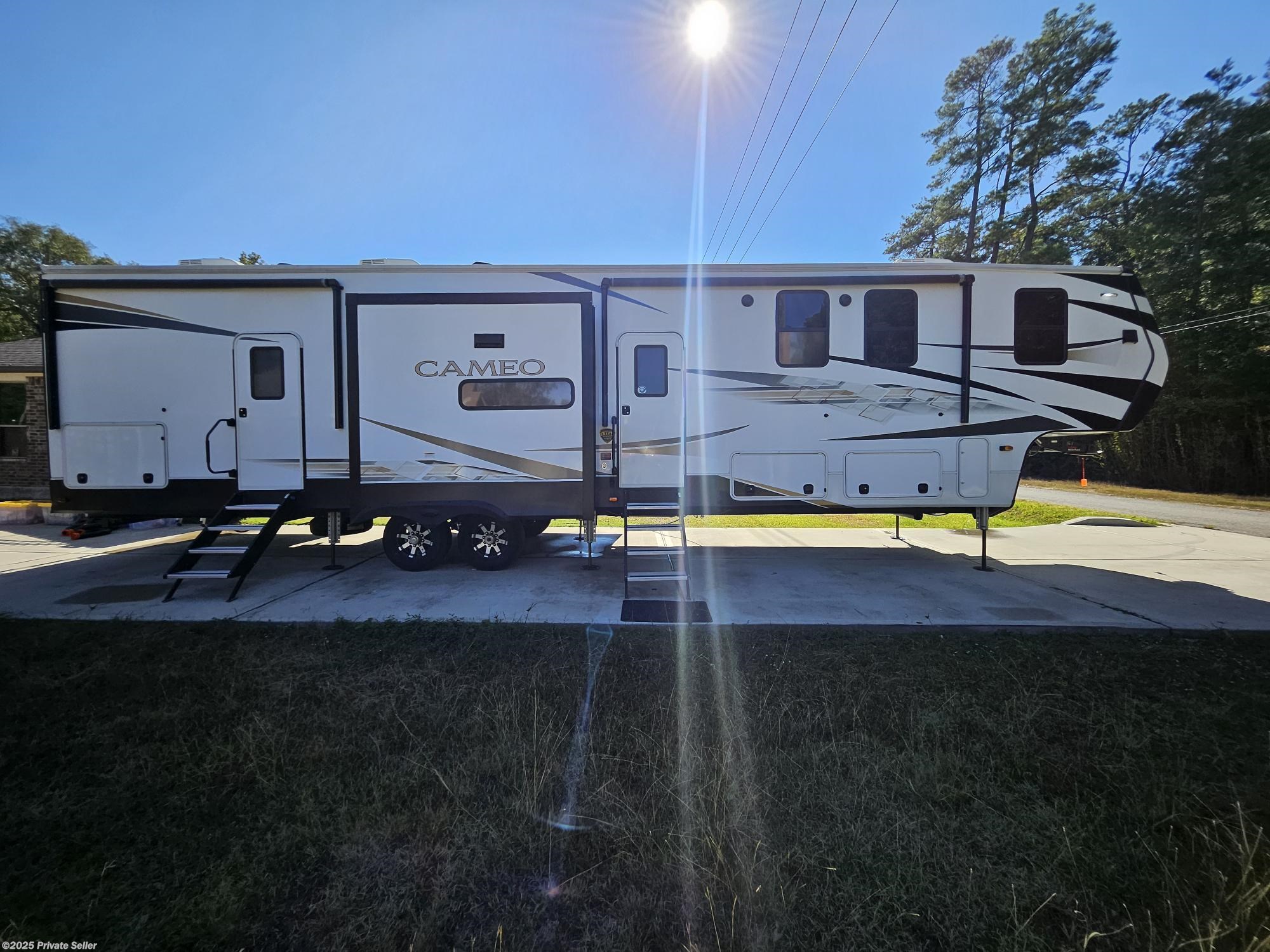Used 2023 CrossRoads Cameo CE4051BH available in New Caney, Texas