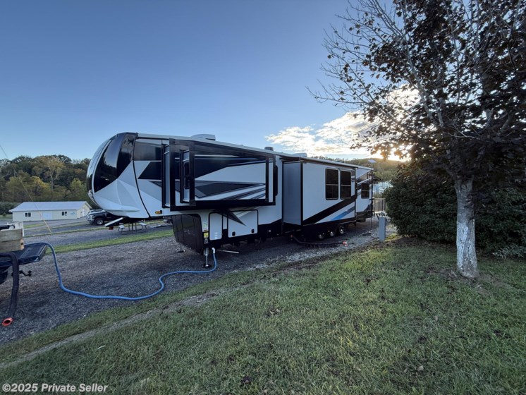 Email now about this 2021 Heartland Cyclone Cy4007! Used 2021 Heartland Cyclone Cy4007 available in Rocky Mount, Virginia