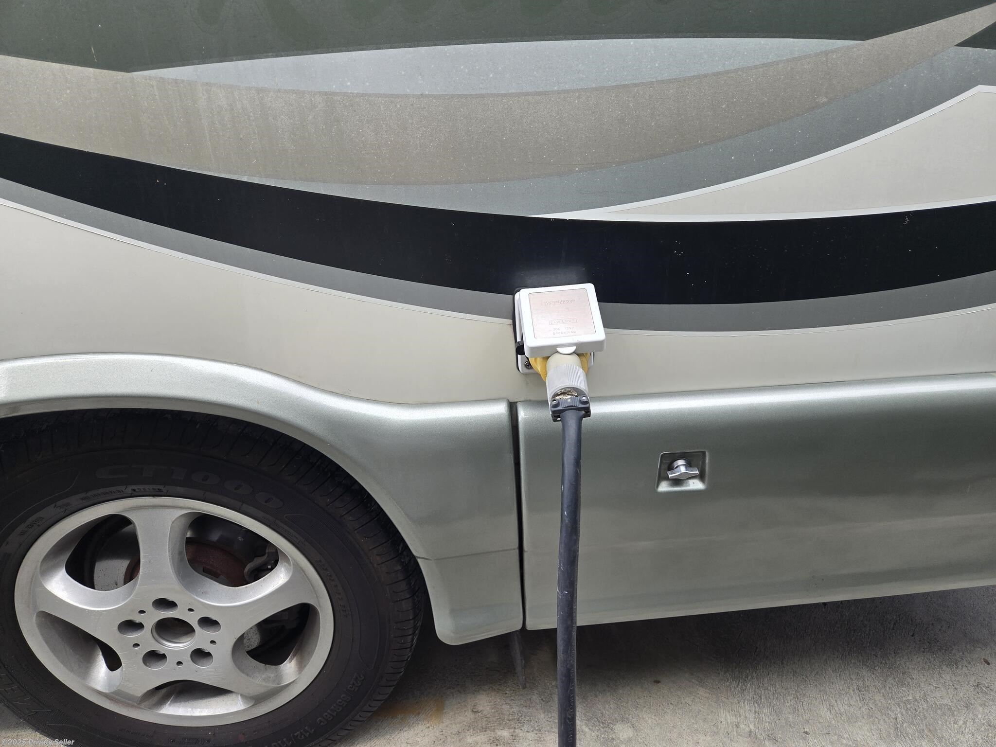 Contact us now about this 2002 Winnebago Rialta HD! 2002 Rialta HD by Winnebago from For Sale By Owner in Newbury Park, California