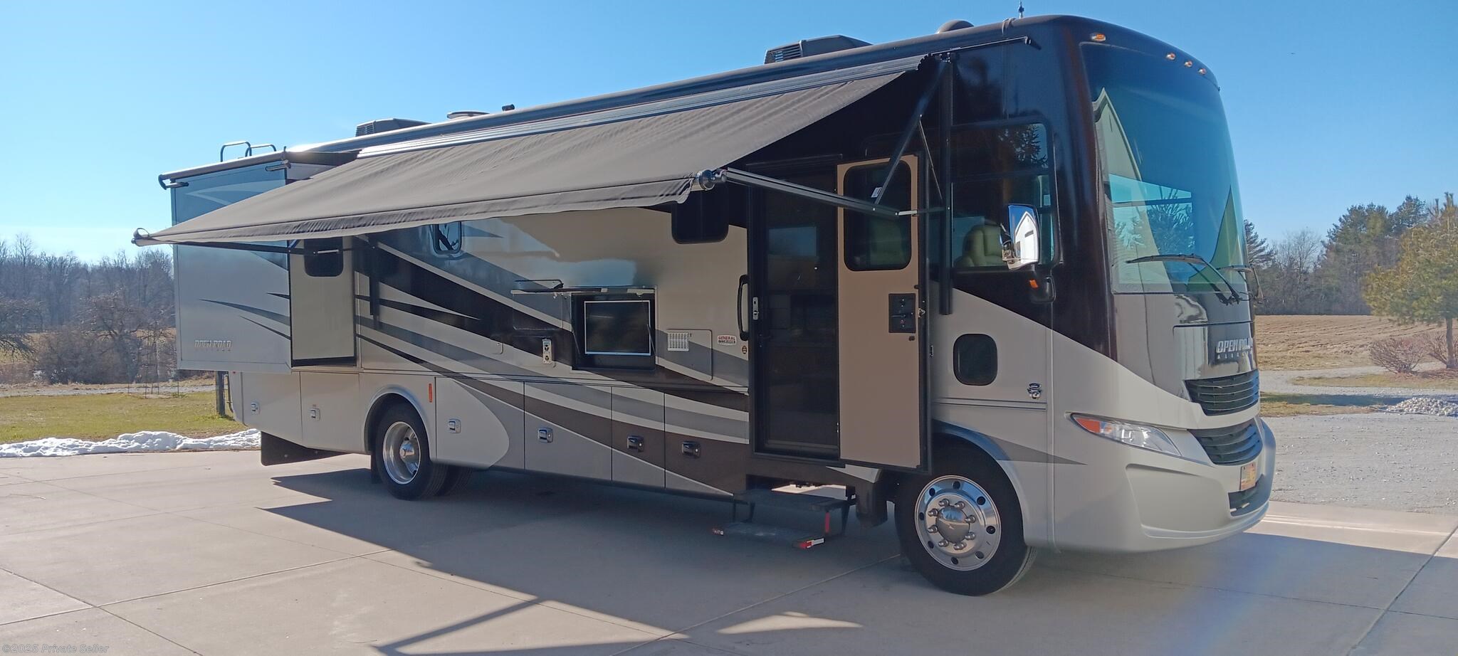 Call now about this 2018 Tiffin Open Road Allegro 32SA! 2018 Tiffin Open Road Allegro 32SA - Used Class A For Sale by For Sale By Owner in Montague, Michigan