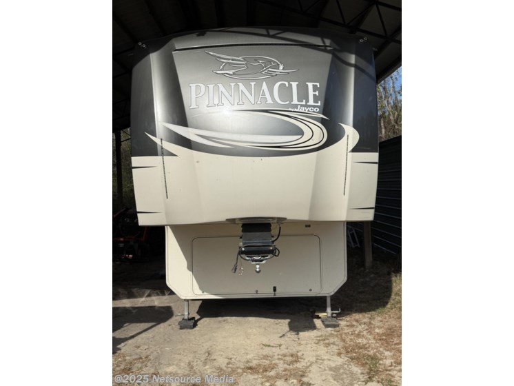 Email now about this 2017 Jayco Pinnacle ! Used 2017 Jayco Pinnacle available in Reidsville, Michigan