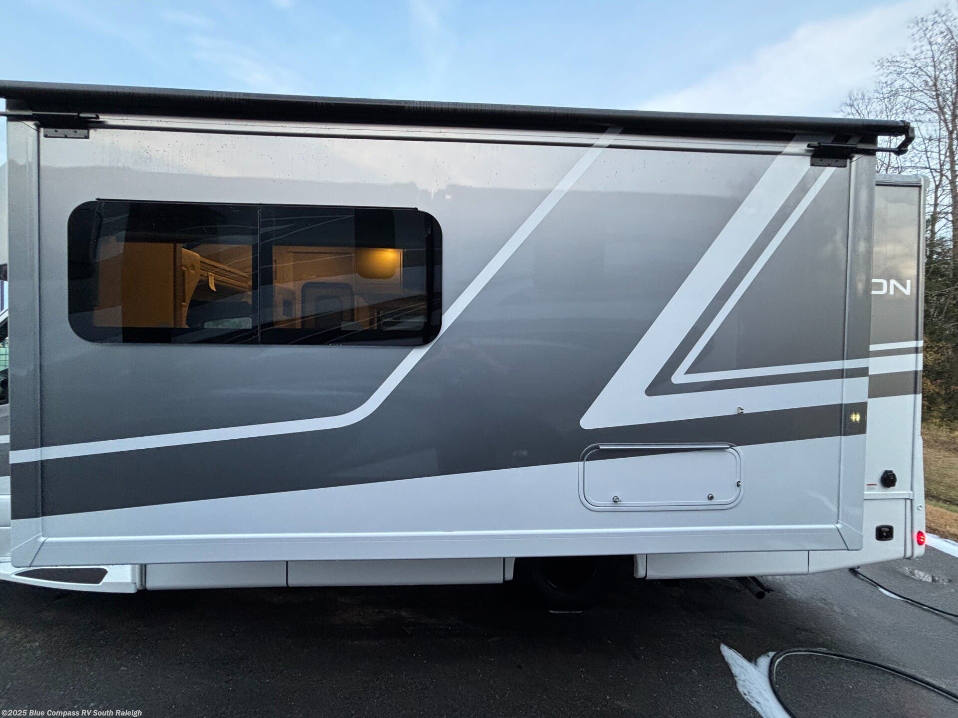 New 2025 Thor Motor Coach Tiburon Sprinter 24FB available in Benson, North Carolina