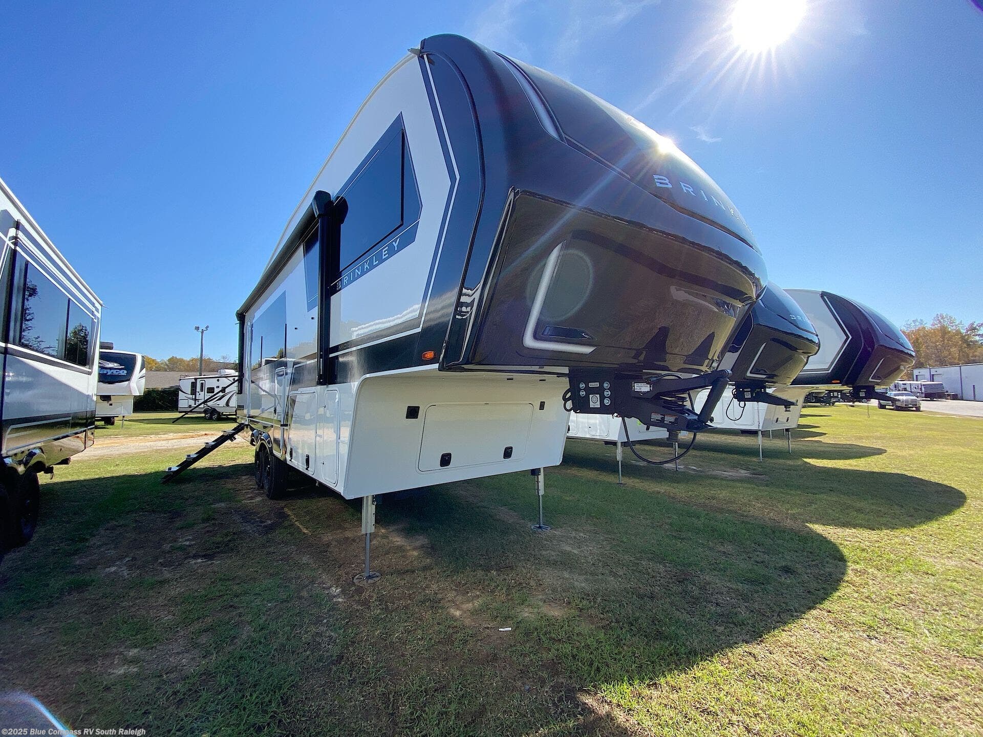 Email now about this 2025 Brinkley RV Model Z 2670! New 2025 Brinkley RV Model Z 2670 available in Benson, North Carolina