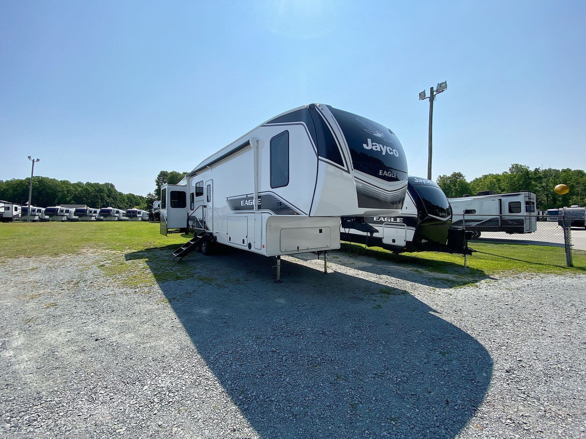 Contact us now about this 2025 Jayco Eagle 335RDOK! 2025 Eagle 335RDOK by Jayco from Blue Compass RV South Raleigh in Benson, North Carolina