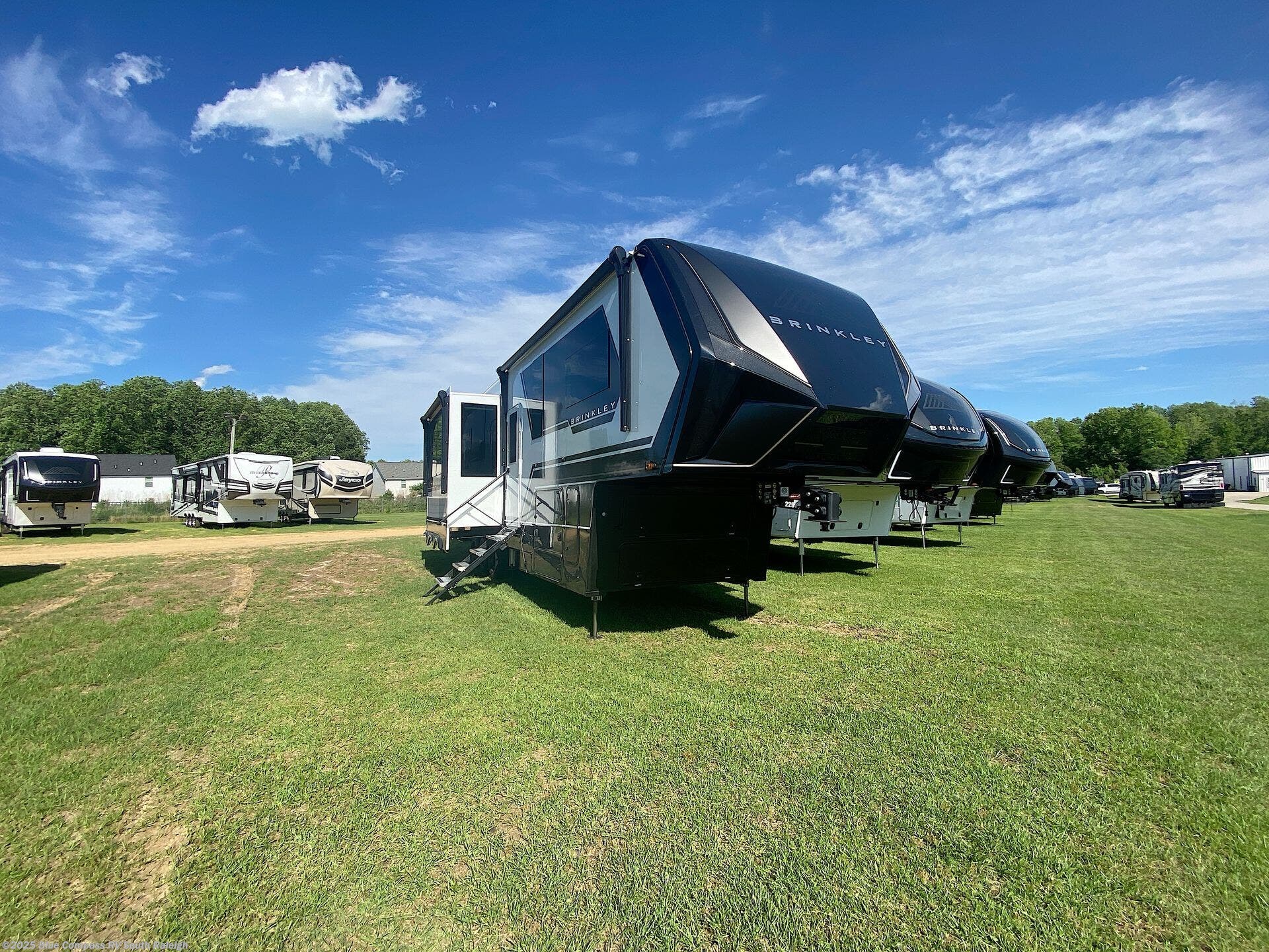 Contact us now about this 2025 Brinkley RV Model G 3500! 2025 Model G 3500 by Brinkley RV from Blue Compass RV South Raleigh in Benson, North Carolina