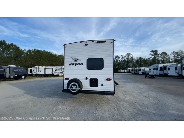 Email now about this 2025 Jayco Jay Flight SLX 261BHS! New 2025 Jayco Jay Flight SLX 261BHS available in Benson, North Carolina
