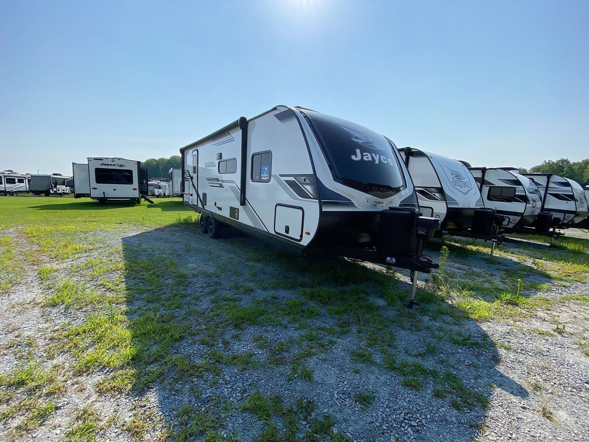 Contact us now about this 2026 Jayco Jay Feather 25RB! 2026 Jay Feather 25RB by Jayco from Blue Compass RV South Raleigh in Benson, North Carolina