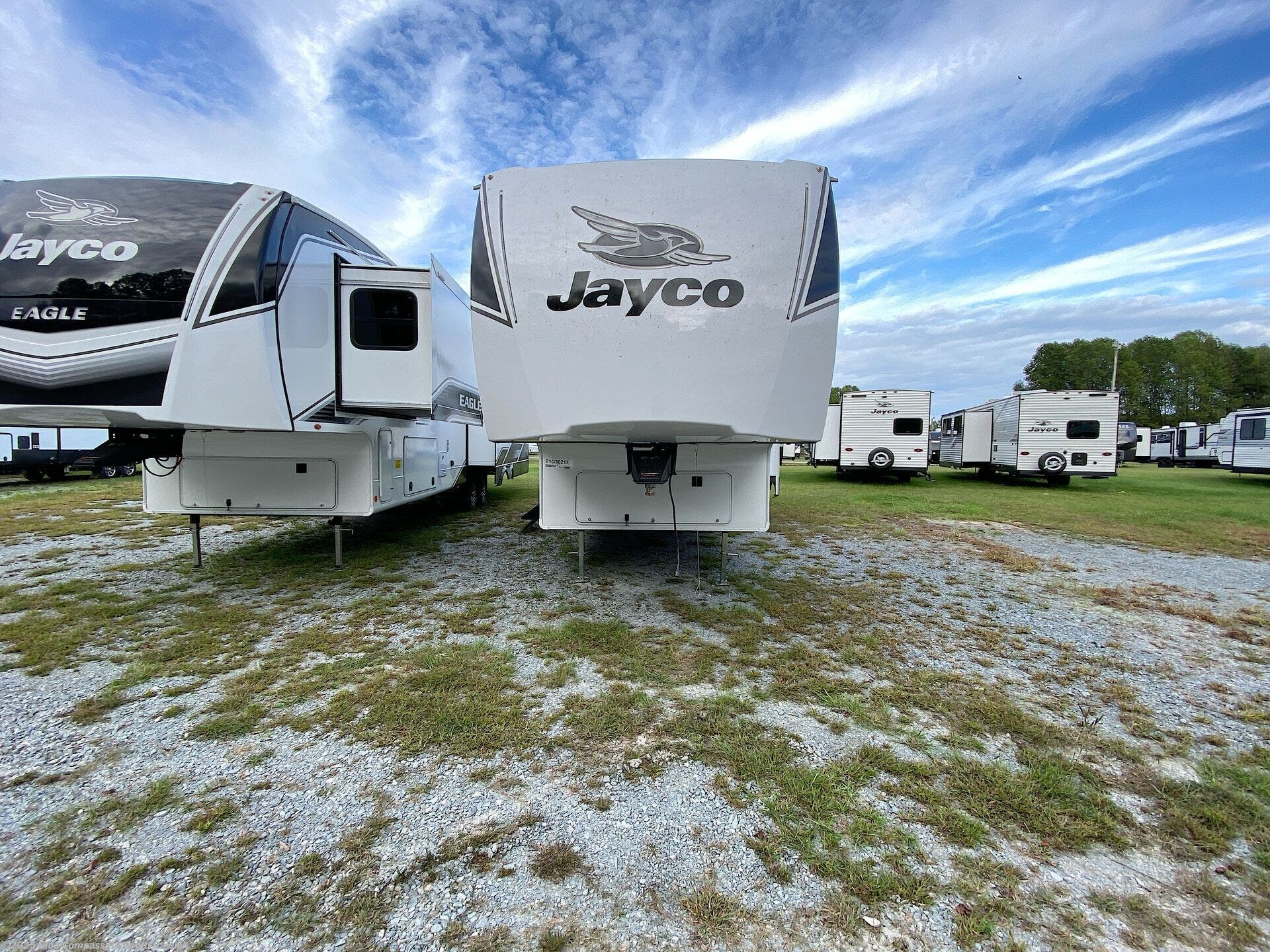 New 2026 Jayco Eagle SLE 28BHU available in Benson, North Carolina