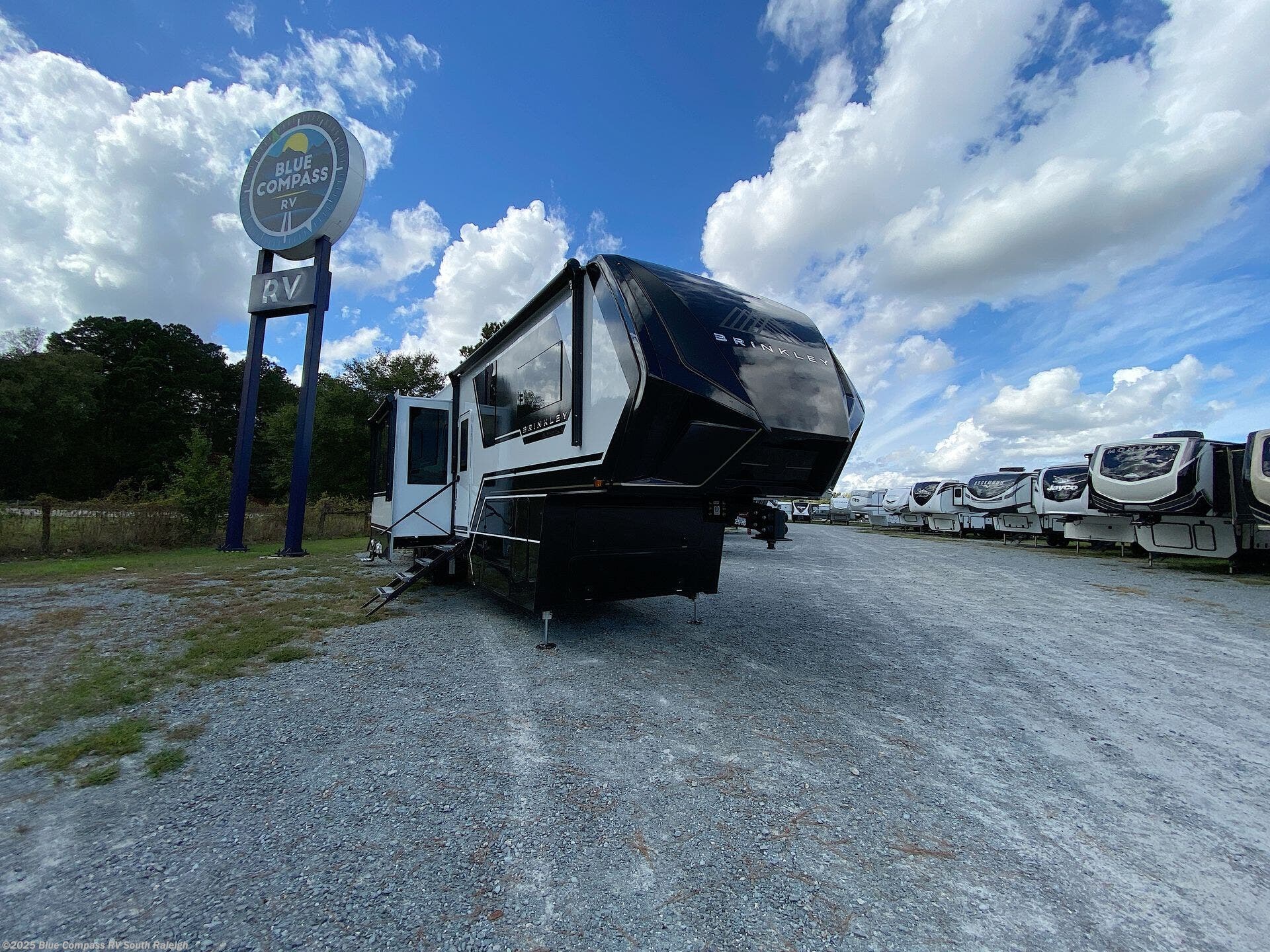 Contact us now about this 2026 Brinkley RV Model G 4000! 2026 Model G 4000 by Brinkley RV from Blue Compass RV South Raleigh in Benson, North Carolina