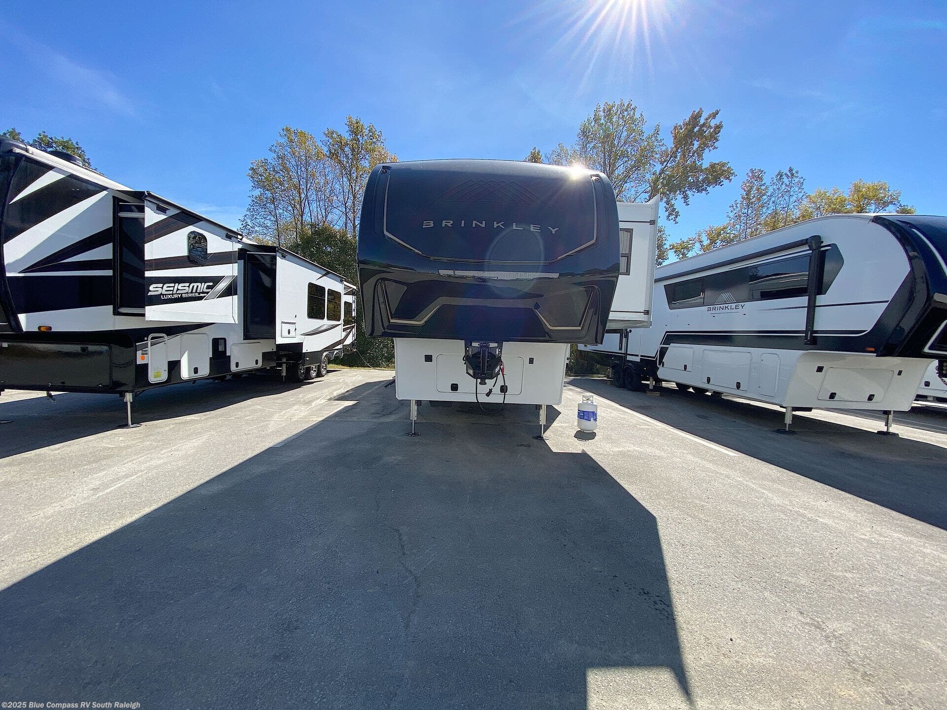 Contact us now about this 2026 Newmar Canyon Star 3610! 2026 Canyon Star 3610 by Newmar from Blue Compass RV South Raleigh in Benson, North Carolina