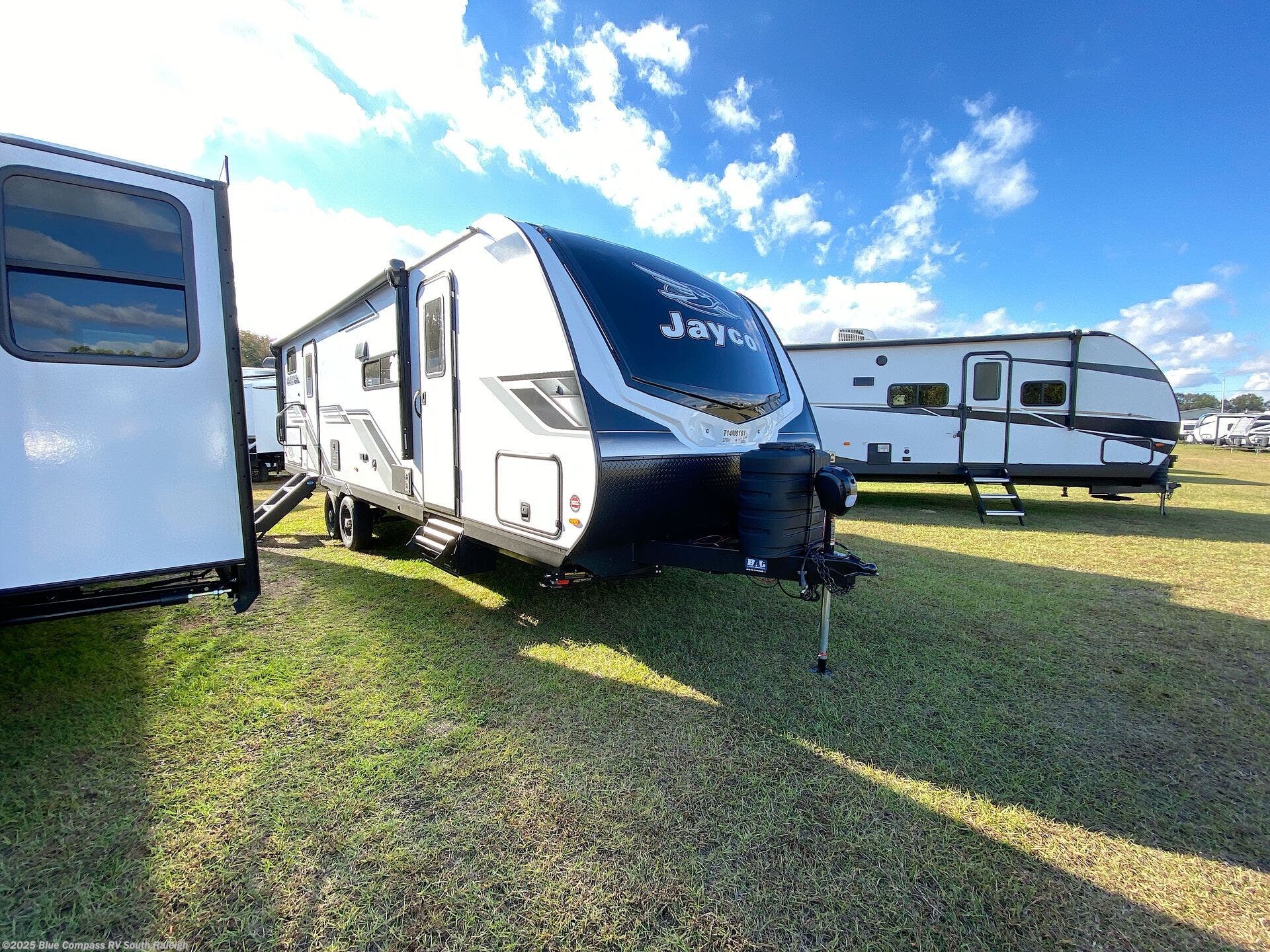 Contact us now about this 2026 Jayco Jay Feather 27BH! 2026 Jay Feather 27BH by Jayco from Blue Compass RV South Raleigh in Benson, North Carolina