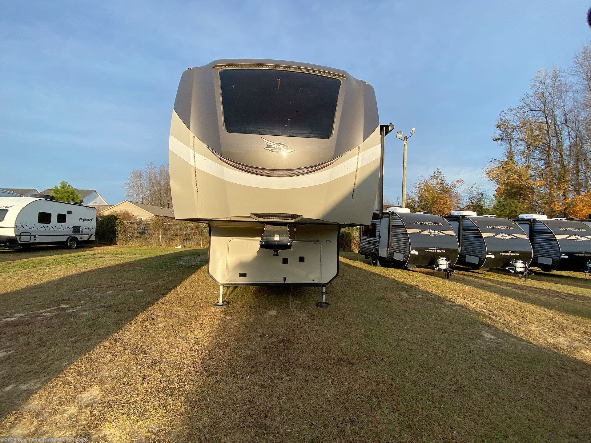 Used 2019 Jayco Pinnacle 37RLWS available in Benson, North Carolina