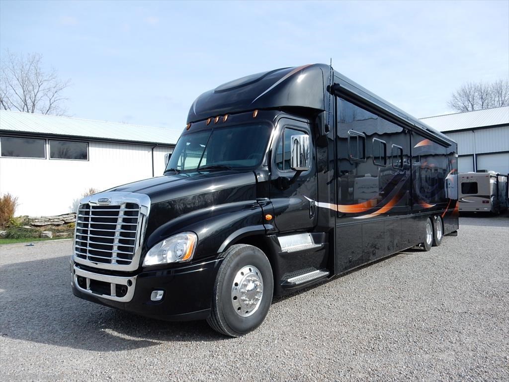 2017 Show Hauler RV MotorCoach BUNK HOUSE for Sale in Sewell, NJ 08080