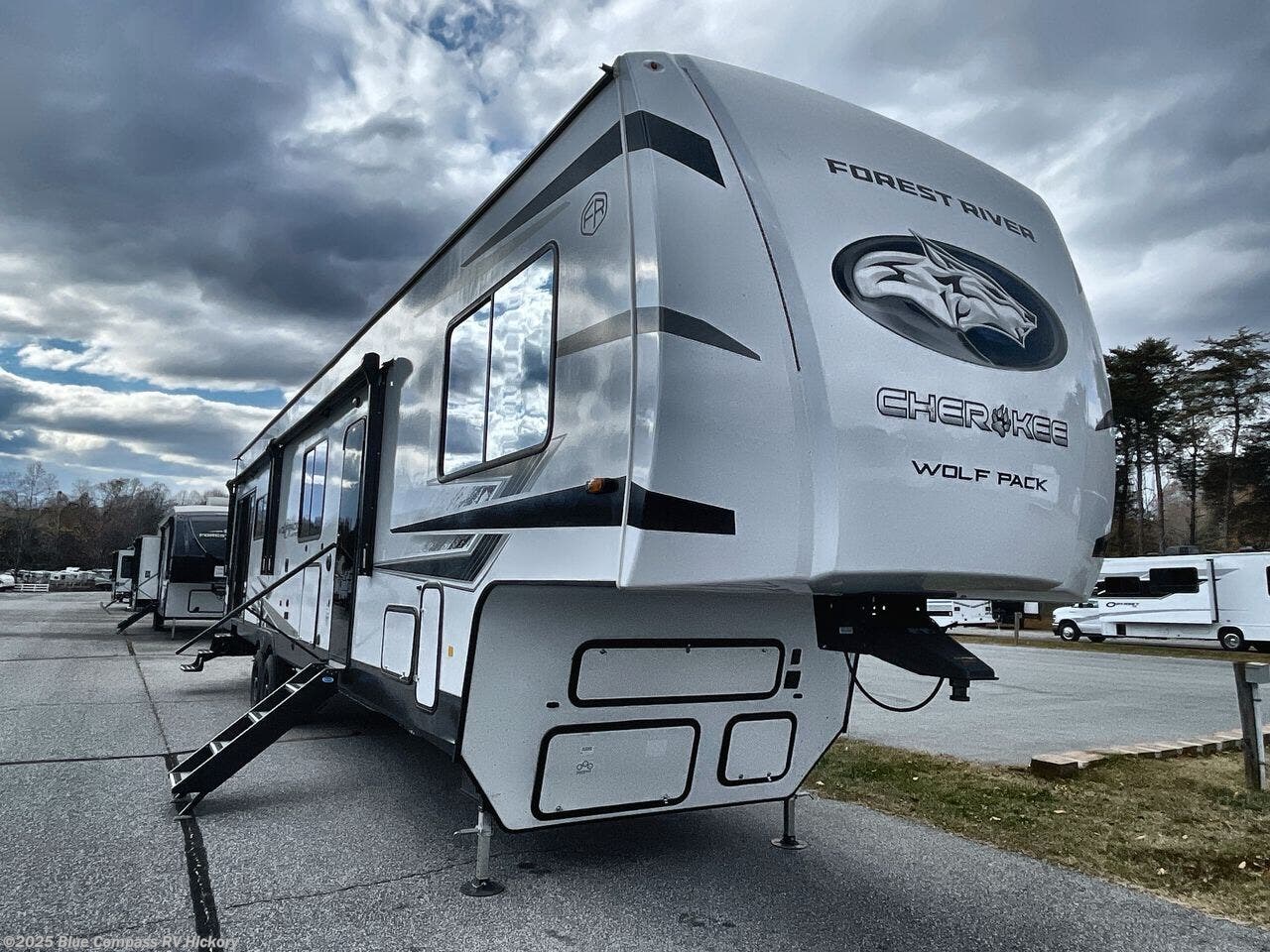 Contact us now about this 2025 Forest River Cherokee Wolf Pack 350PACK15! 2025 Cherokee Wolf Pack 350PACK15 by Forest River from Blue Compass RV Hickory in Claremont, North Carolina