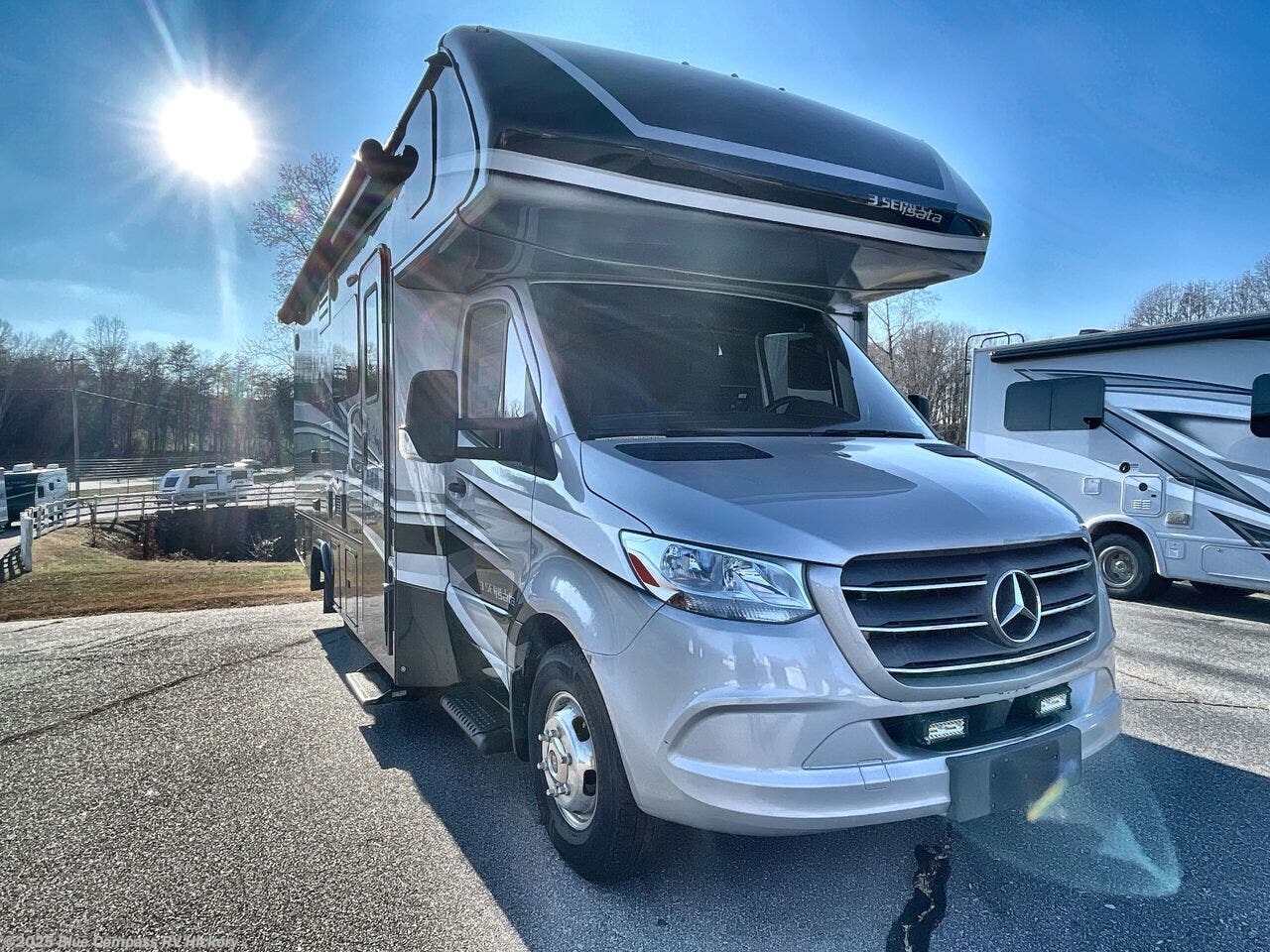 Contact us now about this 2020 Dynamax Corp isata 3 24FW! 2020 isata 3 24FW by Dynamax Corp from Blue Compass RV Hickory in Claremont, North Carolina