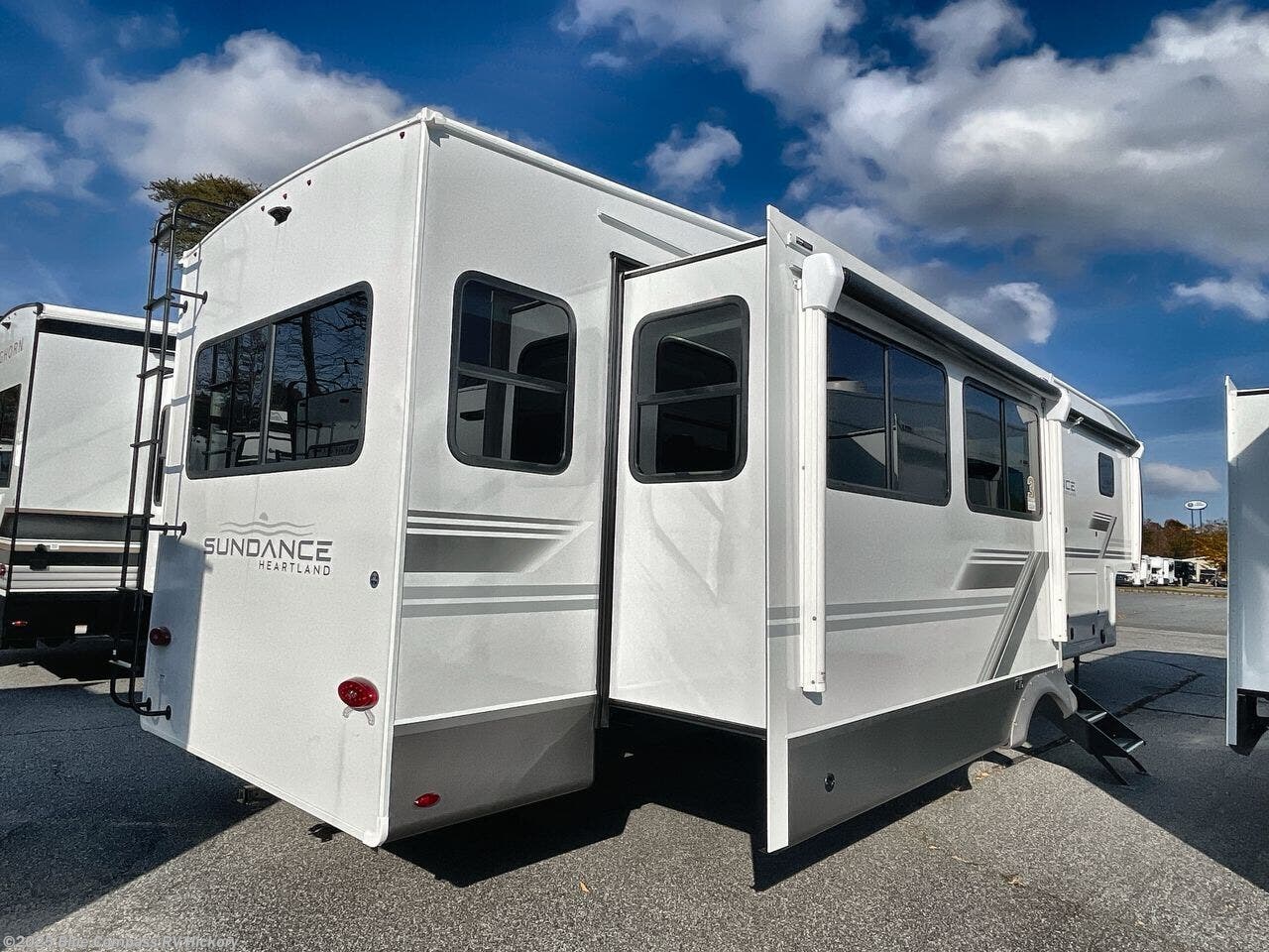 New 2026 Heartland Sundance 35MRBS available in Claremont, North Carolina