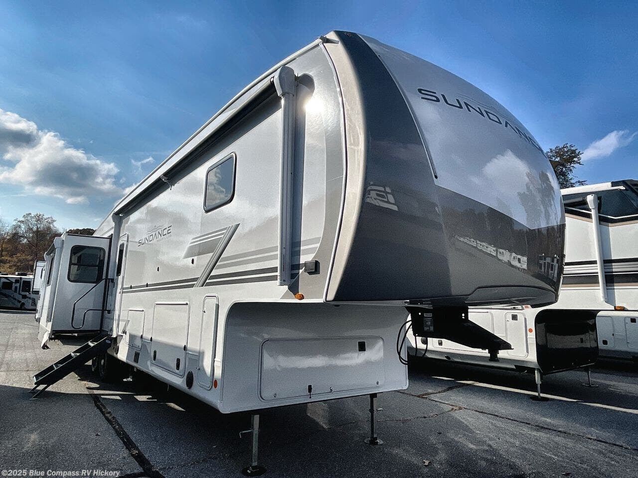 Call now about this 2026 Heartland Sundance 35MRBS! 2026 Heartland Sundance 35MRBS - New Fifth Wheel For Sale by Blue Compass RV Hickory in Claremont, North Carolina