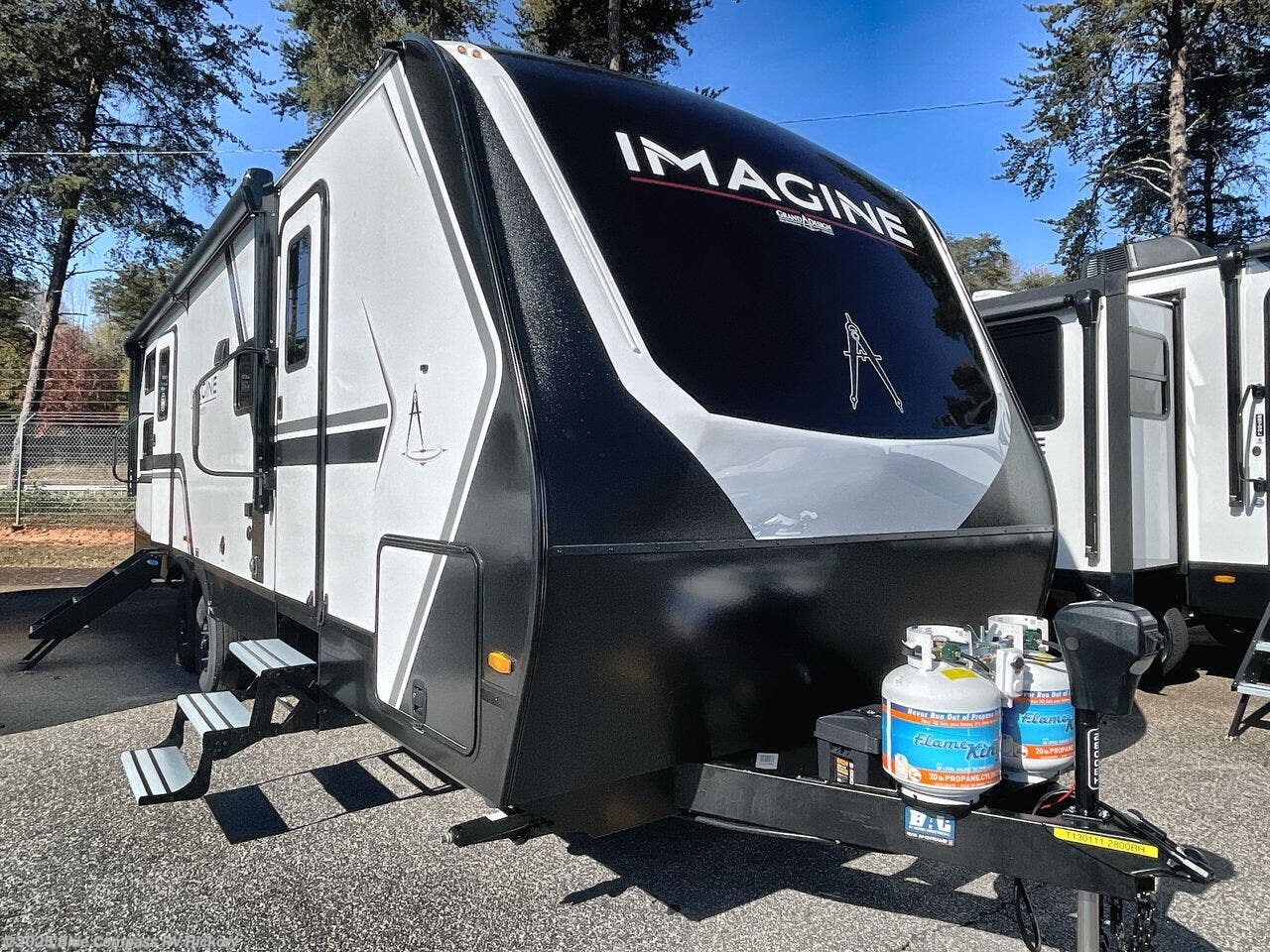 Contact us now about this 2026 Grand Design Imagine 2800BH! 2026 Imagine 2800BH by Grand Design from Blue Compass RV Hickory in Claremont, North Carolina