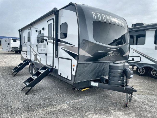 2024 Forest River Rockwood Ultra Lite 2616BH - New Travel Trailer For Sale by Blue Compass RV Corpus Christi in Corpus Christi, Texas