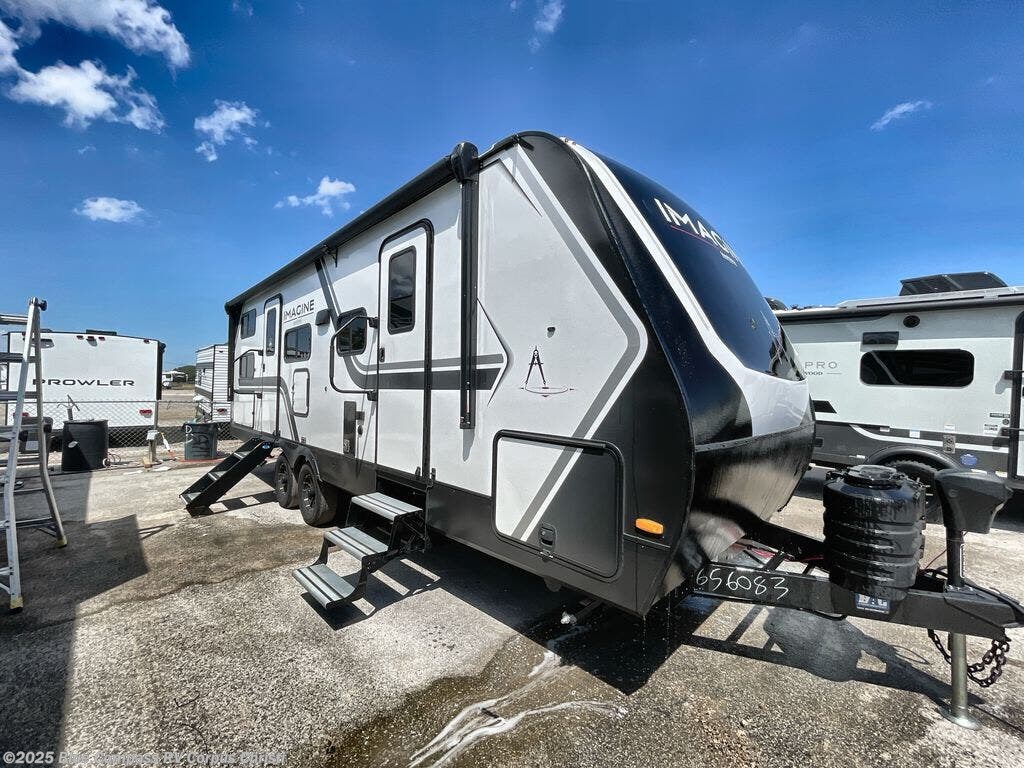 Email now about this 2026 Grand Design Imagine 2470BH! New 2026 Grand Design Imagine 2470BH available in Corpus Christi, Texas