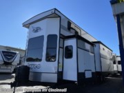 New 2025 Jayco Jay Flight Bungalow 40LSDL available in Cincinnati, Ohio